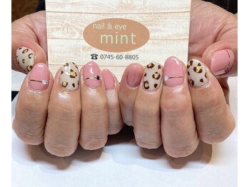 ネイルアンドアイ ミント(nail&eye mint)/ヒョウ柄ネイル