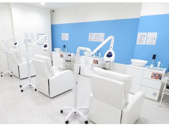 ホワイトニングカフェ 姫路駅前店(WhiteningCafe)/★店内写真