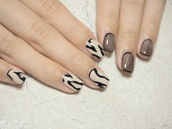 B's amor 大府店 Nail design