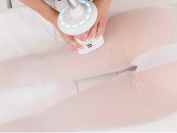 グヌ(gunu)の写真/【エンダモロジー専門】最新痩身マシンで気になるセル脂肪・むくみ・たるみを改善◎引き締まった美ボディへ