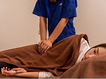 テンジン鍼灸整骨院(Tin-Jin鍼灸整骨院)の写真/冬の不調を我慢せず自分の身体をいたわりませんか？「骨盤矯正」「猫背矯正」丁寧に心を込めてケアします！