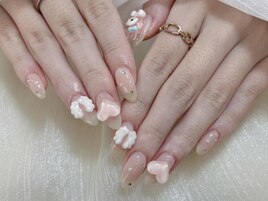 じゅわっとふんわりチークネイル