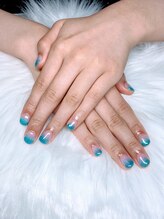 アムルーズ(Amoureuse)/カラーグラデーションネイル♪