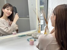 ヴィーナスプロ 岡山駅前(Venus Pro)の雰囲気(鏡/クシ/日焼け止め完備☆施術後のメイク直しにご利用ください♪)