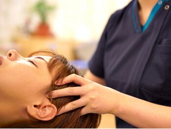 ボディヒーリング(Body Healing)の写真/デスクワークでコリ固まった首・肩の辛さを改善♪首肩周りをほぐす事で頭痛や眼精疲労の改善にも◎
