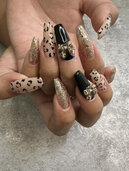 エマ ネイルズ(Emma Nails)の写真/プライベート空間で贅沢な美容時間を…♪大人女性必見！上品なキレイ目デザインを豊富にご用意☆