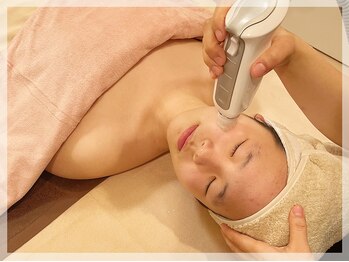 一転美の写真/小顔矯正×コルギで理想のフェイスラインへ！二重顎解消＆シャープなVラインを実感◎