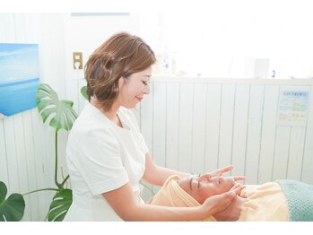 小顔ファースト(first)の写真/身なりで差をつける「メンズ小顔」!美意識の高い経営者が選ぶ、出来る男の隠れ家◎