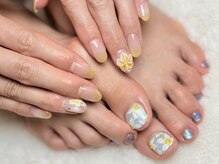 グロスネイル(gloss nail)の雰囲気（2名のスタッフで手足同時施術も◎LINEにてお問い合わせください）