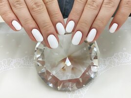 真っ白が素敵☆ワンカラー