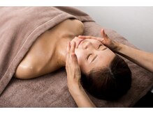 トリート(TREAT)/【顔&デコルテマッサージ2】