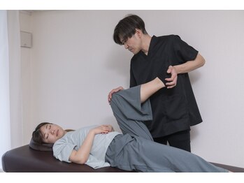 東京G整体の写真/【姿勢・ゆがみ】を本当の原因から改善。ゆがみの原因の9割以上は「ゆがんでいるところ以外」にあります。