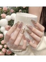 うるツヤ質感が魅力の“ちゅるんネイル”にやトレンドのワンホンデザイン