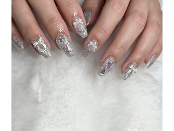 ユニティネイル(Unity nail)/シルバーラメ×立体パーツ
