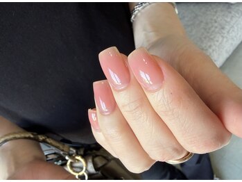 アオイネイル(aoinail)の写真/大人女性の魅力を引き出す上品アートが豊富♪肌なじみよくみせるエアブラシで爪のフォルムにもこだわりあり