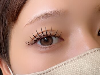ラニ(Lani)の写真/究極の軽さで最高の付け心地☆韓国No. 1LEDでモチ1.5倍増し◎【フラットラッシュ120本¥4480】