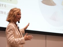 2024年 世界のシュガーリング業界の権威AlexandriaProfessionalオーナーが日本初公式の場で登壇しました