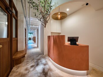 ブルーム 四条烏丸(bloom)/落ち着いた雰囲気の店内◎