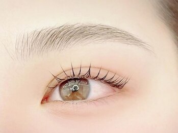Rairia nail&eyelash 所沢店【4/1 NEW OPEN(予定)】の写真/逆さまつ毛のお悩みもご相談ください。パリジェンヌやLED等、目元に合わせたデザインで上品な仕上がりへ。