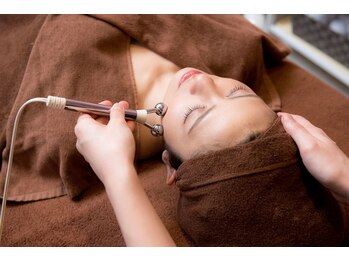 アイリス 那覇おもろまち店/小顔への短期決戦!☆