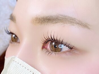 ウィ 高崎(Oui)の写真/自まつ毛が少ない、短い方も理想の目元に♪一度つけるとやめられない！フラットラッシュで目元の印象UP☆