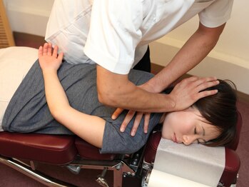 カイロプラクティック オラキノ/施術シーン