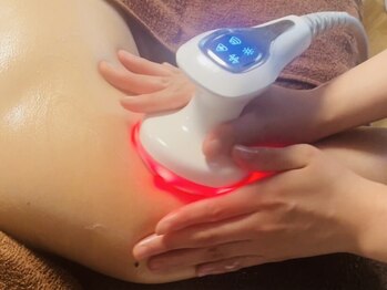ラフォクシー(La.Foxy)の写真/【まだまだ薄着の続くこの季節！理想のスッキリ二の腕に！】30代からの“隠れた老け見えポイント”二の腕。