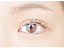 【パリジェンヌラッシュリフトの魅力1】自まつ毛へのダメージを軽減させたセッティング剤を使用☆