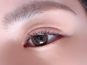 イロ(IRO)の写真/当店のエクステメニューはすべてLED導入★通常のまつエクよりもモチの良さに感動すること間違いなし!