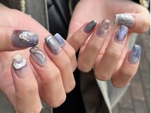 ユル 千葉(yl)の雰囲気（上品な光沢のニュアンスアートは大人女性にも人気！）