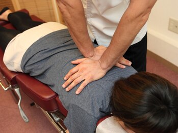 カイロプラクティック オラキノ/施術シーン