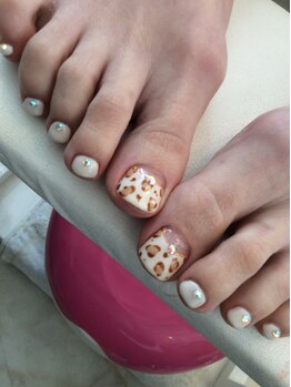 リオッサ オブ ラグーン(RIOSSA of Lagoon)/ヒョウ柄×アンティーク