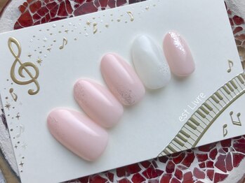 エストリブレ(estLivre)/雪の結晶ネイル