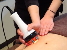 骨盤ストレッチ整体 b/【ハイパーナイフ：お腹】