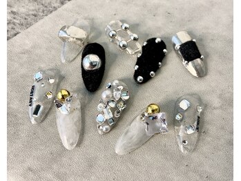 ネイル ブーマー(Nail BOOMER)/ミラーネイル/ビジューアート