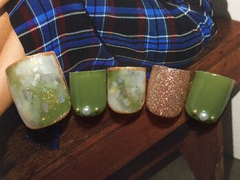 ネイルサロン リリオ(Nail Salon Ririo)/カーキタイダイフット