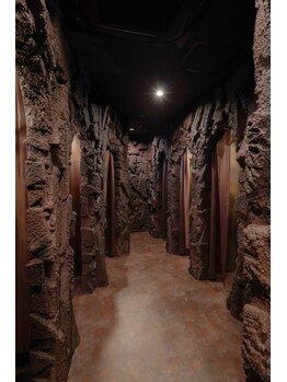 チユハダ/一歩入るとまるで別世界！！