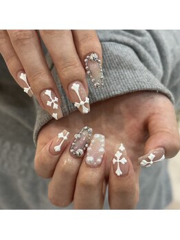 ネイルアトリエビー(nail atelier be’)/手描きクロムネイル