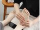 ネイル ビジュー(NAIL BIJOU)の写真/角質ケアと膝下マッサージで脚スッキリ綺麗に!