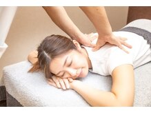 【整体・骨盤矯正・姿勢矯正】首肩こり・腰痛・頭痛などお身体の不調を根本改善!お気軽にご相談下さい。