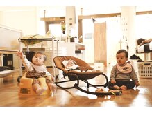 スマイル整骨院 八代院の雰囲気（バウンサー、Buｍbo、ベビーベット、キッズスペース完備♪）