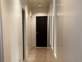 クレア(crea)の写真/個室完備の癒し空間*丁寧な施術&落ち着いた雰囲気でリラックスtimeを[佐倉/まつ毛パーマ/マツエク/学割U24]