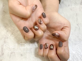 ネイルドール(Nail Doll)/ブラウンニュアンス