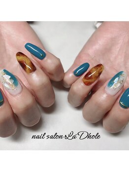 ラドール(La Dhole)/べっ甲ネイル