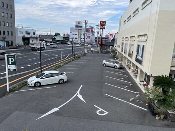 エクシアホワイトニング 草津店/駐車場