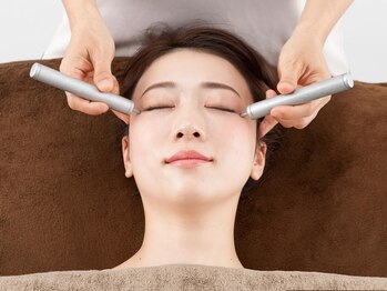 目の美容院 八尾サロンの写真/「眼精疲労とサヨナラ」その目のつらさ諦めないで！スマホ・PC疲れも徹底的にリフレッシュ！初回65分￥6000