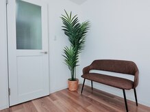 Nail salon Liliaの雰囲気(待ち合い椅子がございますのでお連れ様の同伴も可能です☆)