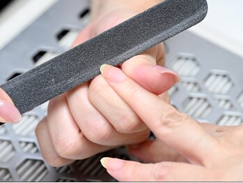 ネイルサロン ブリエ(briller)の写真/【深爪矯正/ハンドケアメニュー◎】効果を実感いただけるよう深爪矯正は３回コースからご用意しています♪