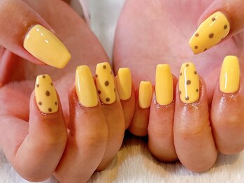 ムーピーネイル(moopy nail)の写真/＊豊富なカラーをご用意＊ヘアサロンの一角にある寛ぎネイル空間♪モチの良さはリピーター様からお墨付き★