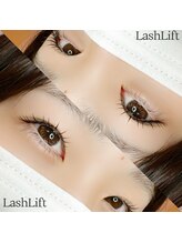 ベラルーナ 那覇おもろまち店(Bella Luna)/ラッシュリフト